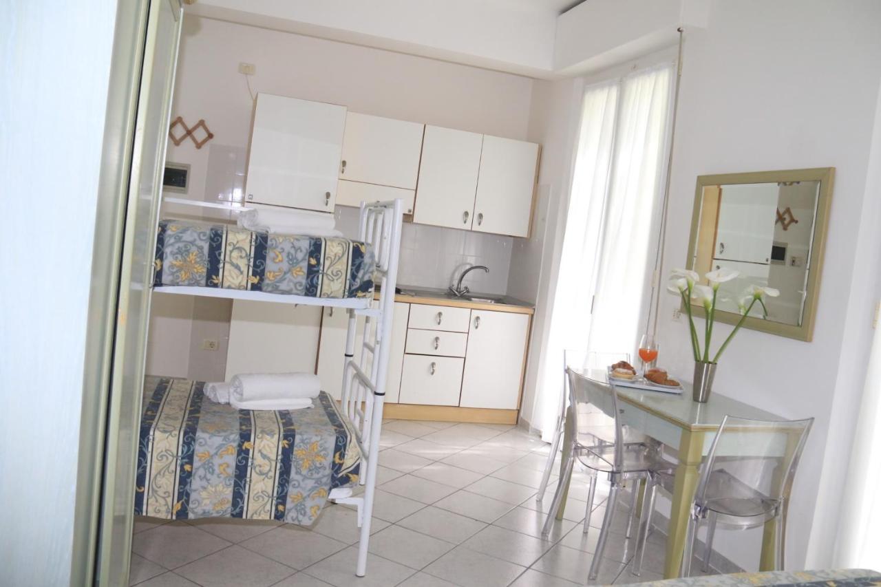 Hotel Ginevra E Residence Католика Екстериор снимка