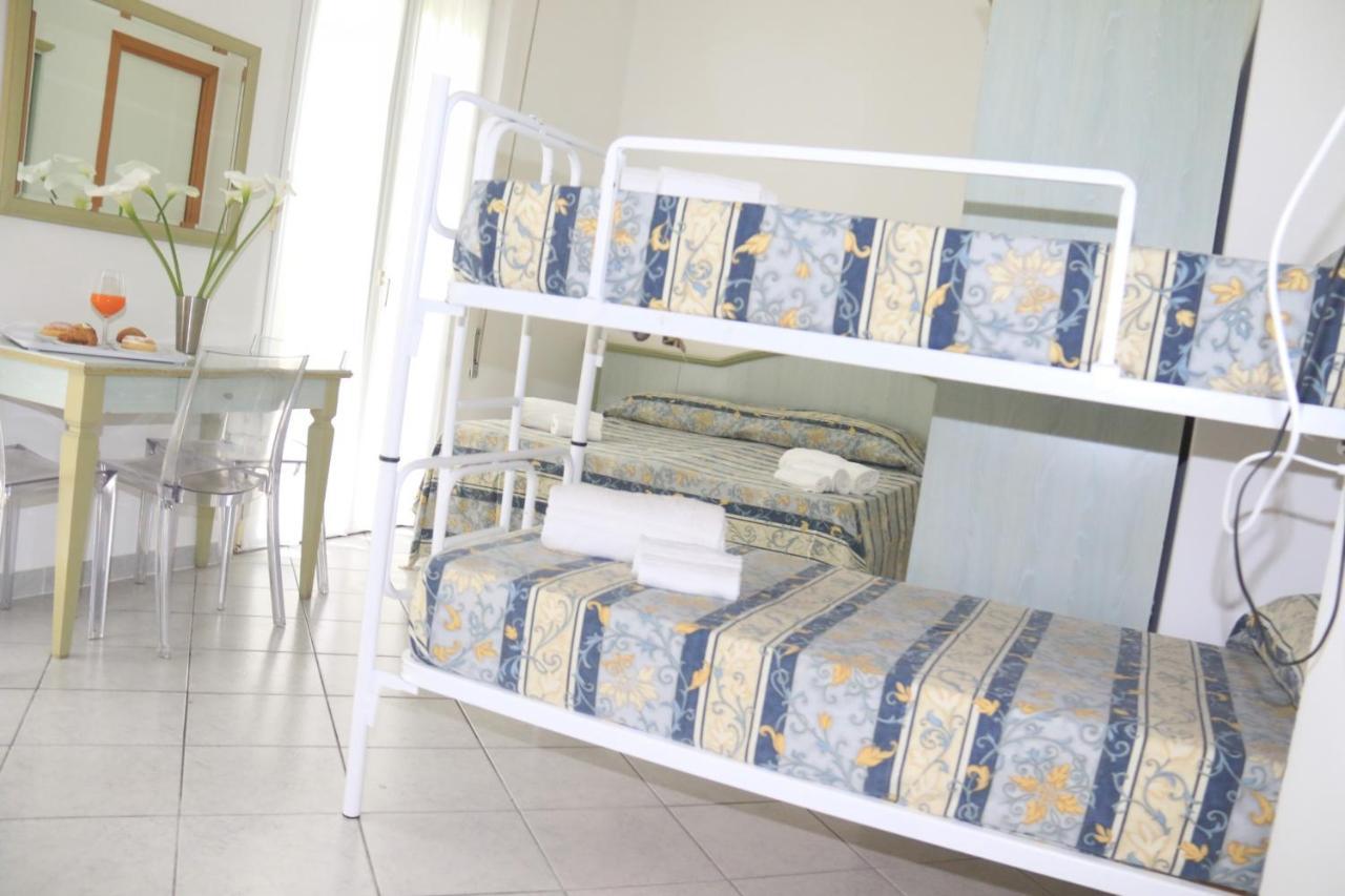 Hotel Ginevra E Residence Католика Екстериор снимка