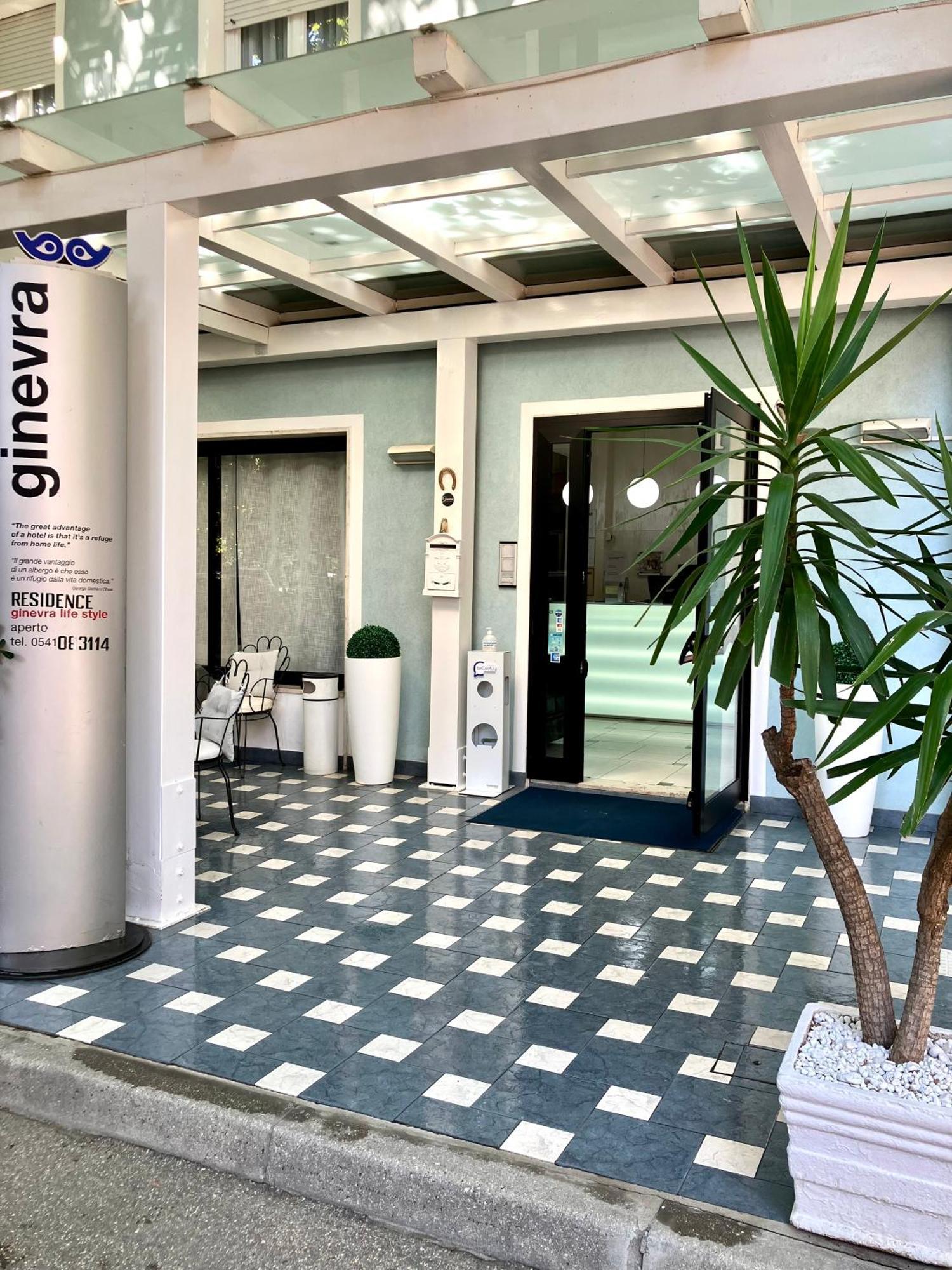 Hotel Ginevra E Residence Католика Екстериор снимка